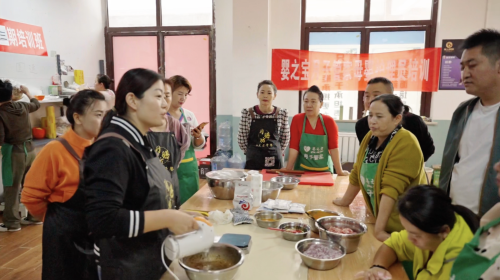 永宁塞上阿姨家政劳务品牌照片6